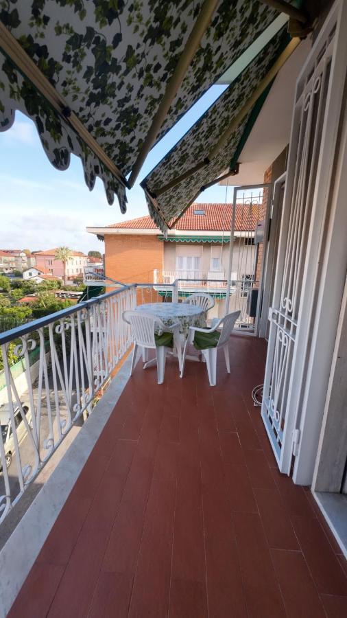 La Casa Di Giugiu Apartment Diano Marina Exterior photo